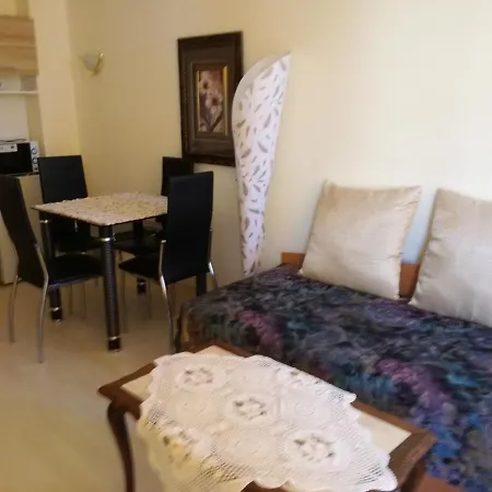 Krasi In Perla Complex מלון דירות 3*