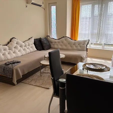 Krasi In Perla Complex 3* بوموري